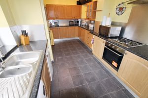 Kitchen- click for photo gallery